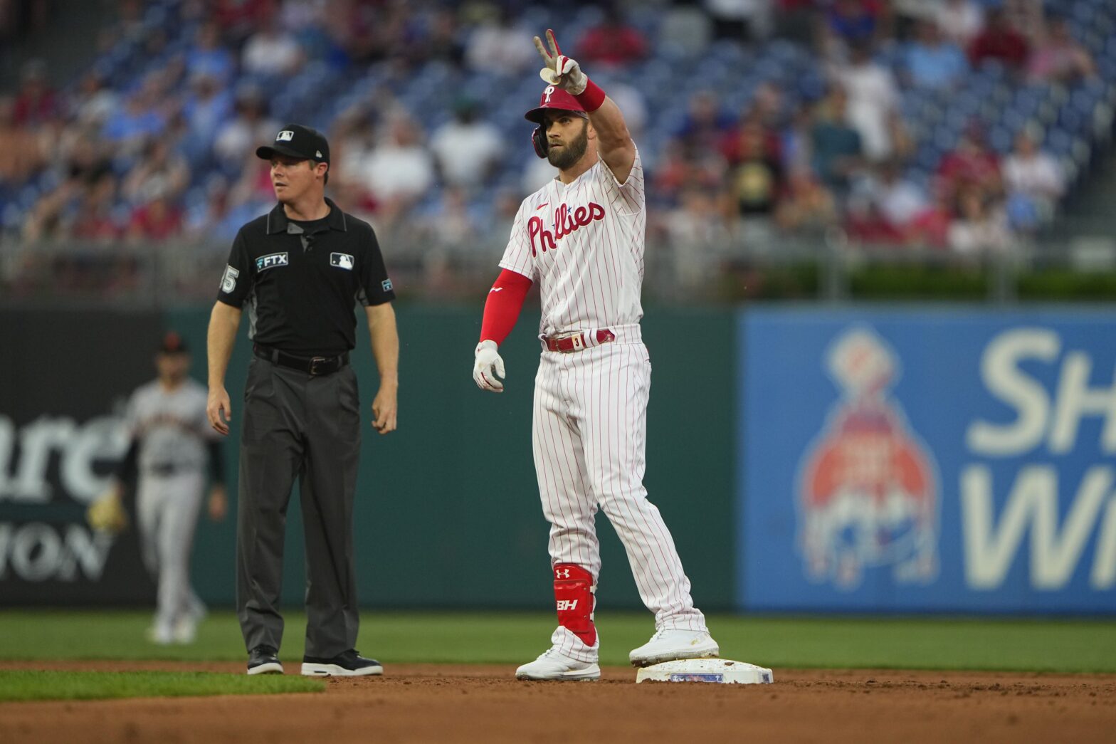 Bryce Harper Likely To Need Surgery