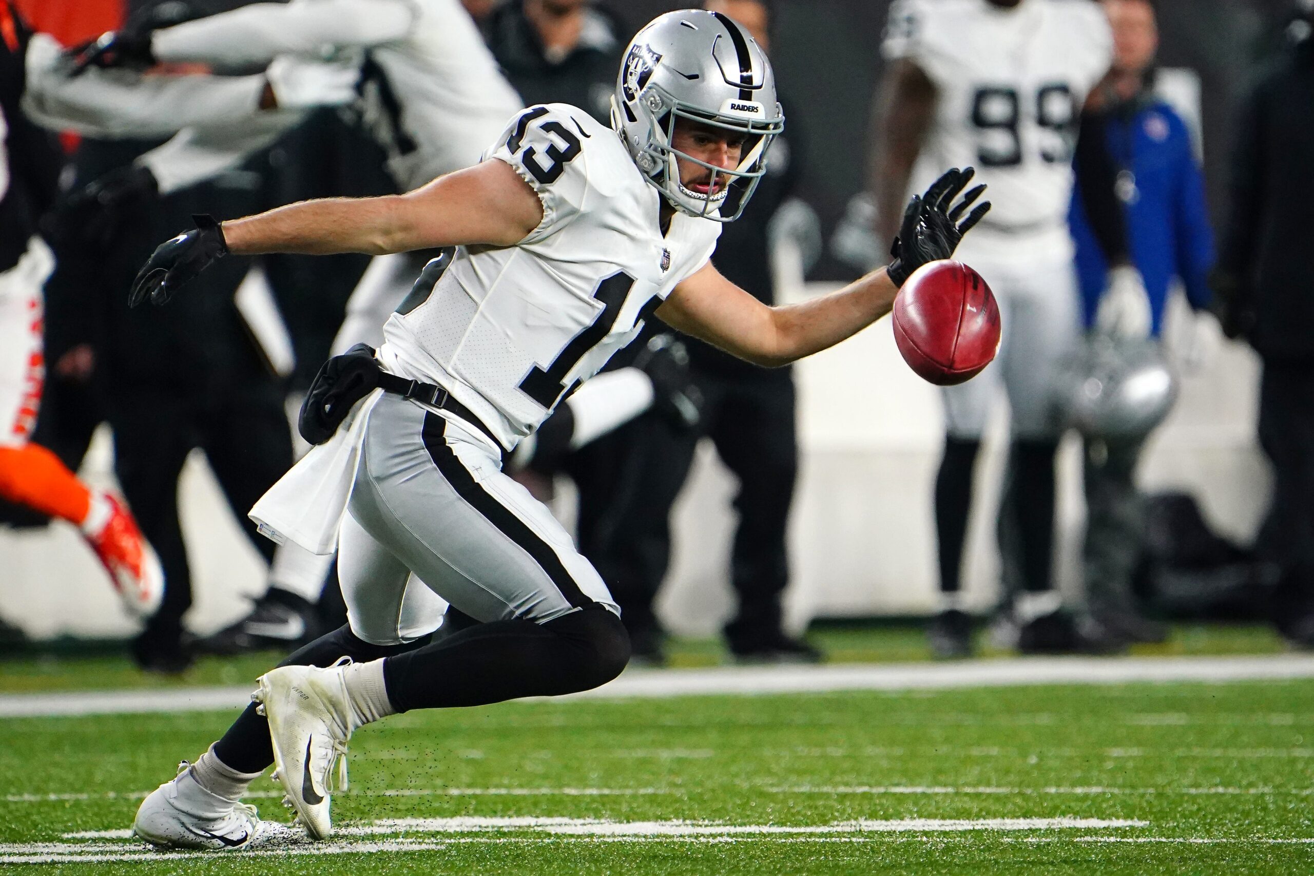 Las Vegas Raiders wide receiver Hunter Renfrow catching the ball